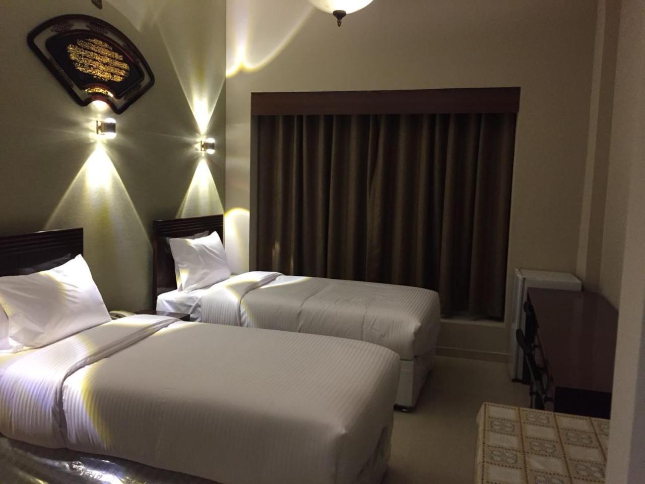Taj Naif Hotel ดูไบ ภายนอก รูปภาพ